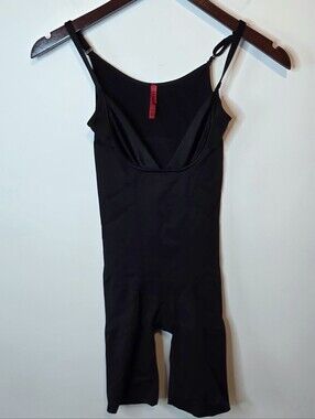 Spanx Black Open Bust Mid-Thigh Shapewear Bodysuit Adjustable Straps Size Small